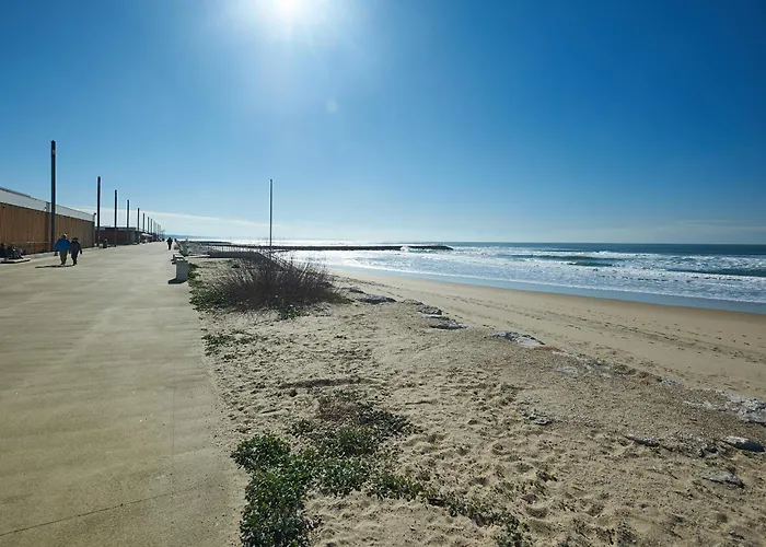 Beguest Beachfront Caparica Lisbon アパート