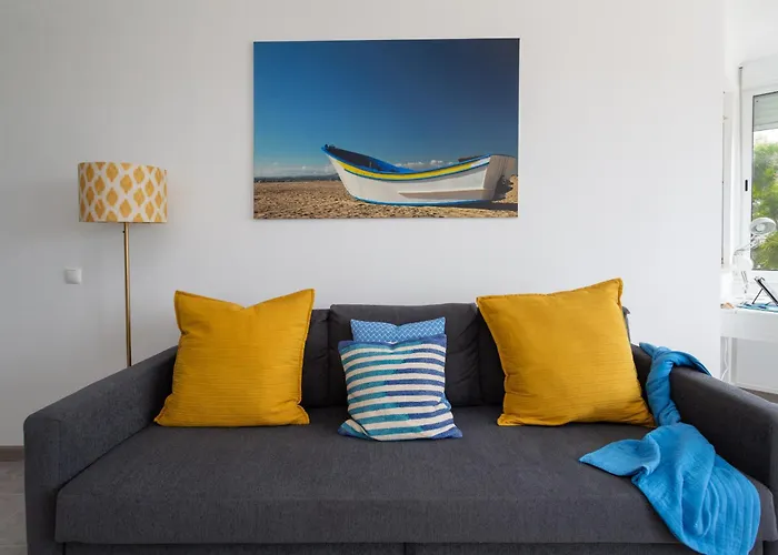 Beguest Beachfront Caparica Lisbon コスタ・ダ・カパリカ