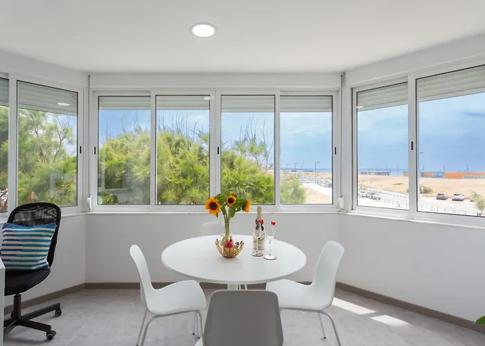 Beguest Beachfront Caparica Lisbon Апартаменты
